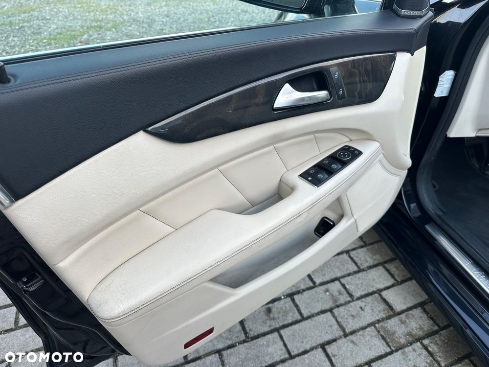Mercedes-Benz CLS 350 CDI 4-Matic BlueEff - 9