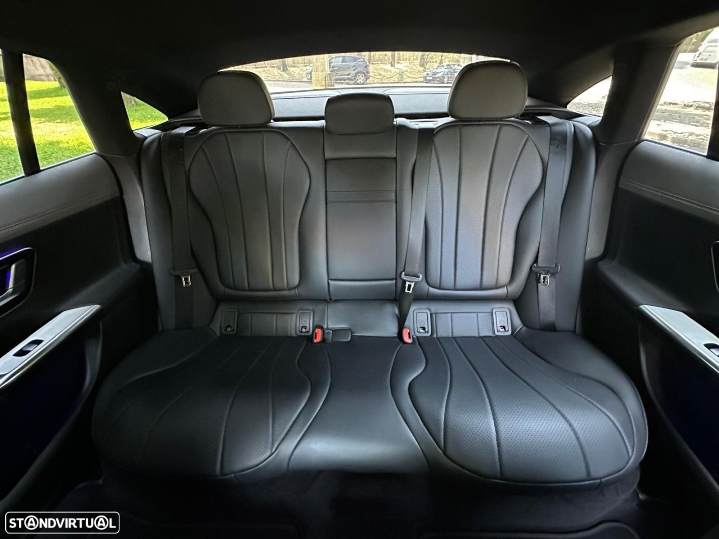 Mercedes-Benz EQE 300 Edition Electric Art - 36