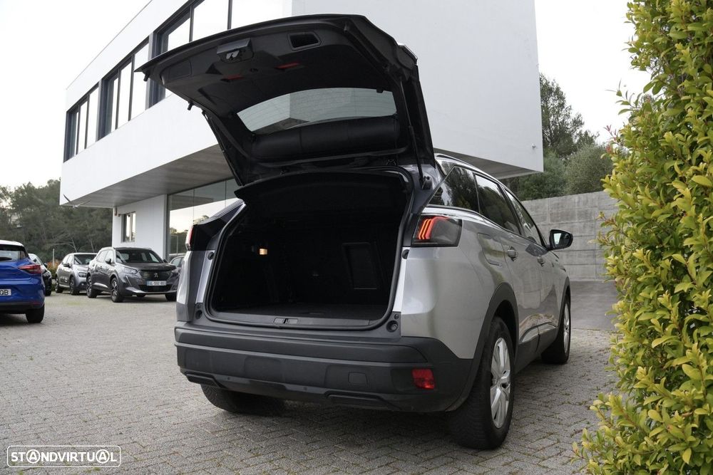 Peugeot 3008 1.2 PureTech Allure EAT8 - 31