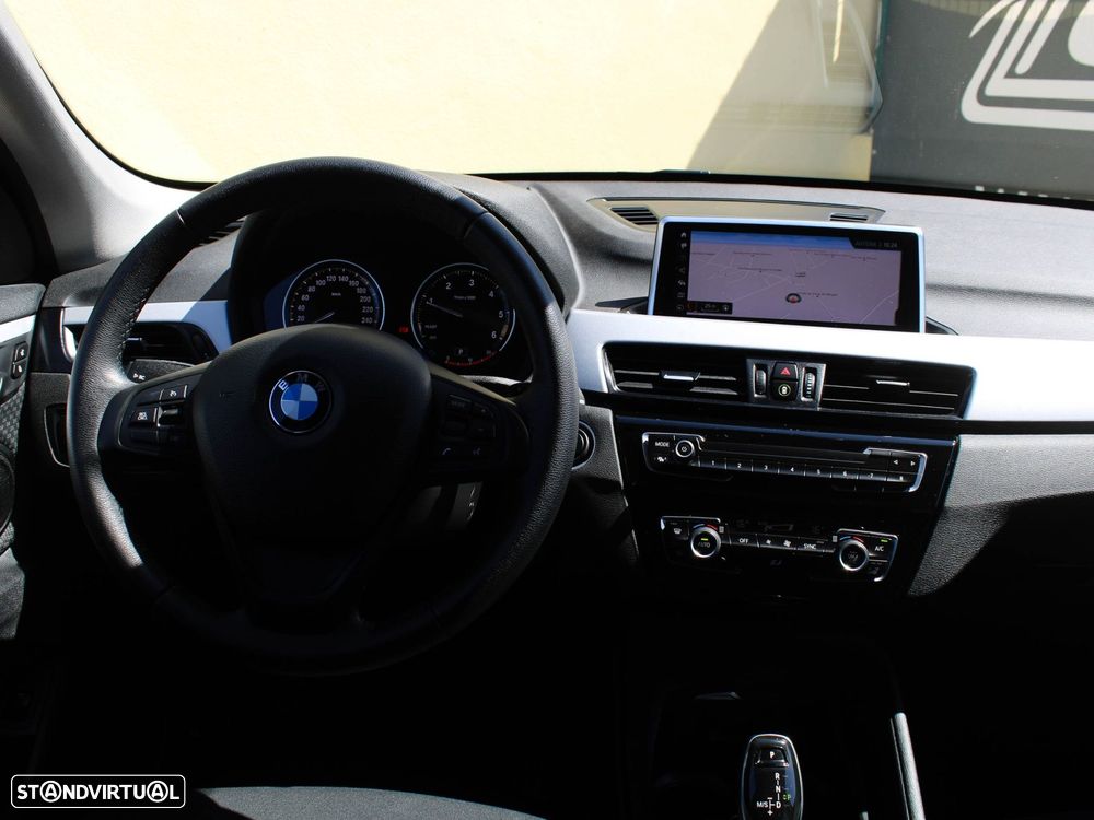 BMW X1 18 d sDrive Auto - 4