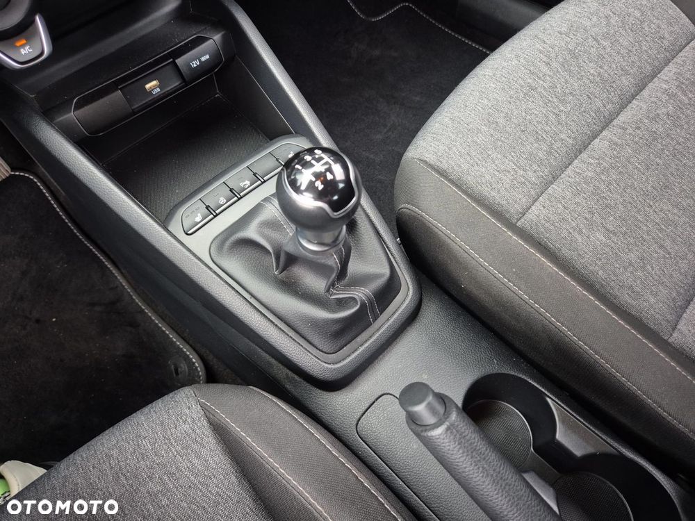 Kia Stonic 1.2 M - 16