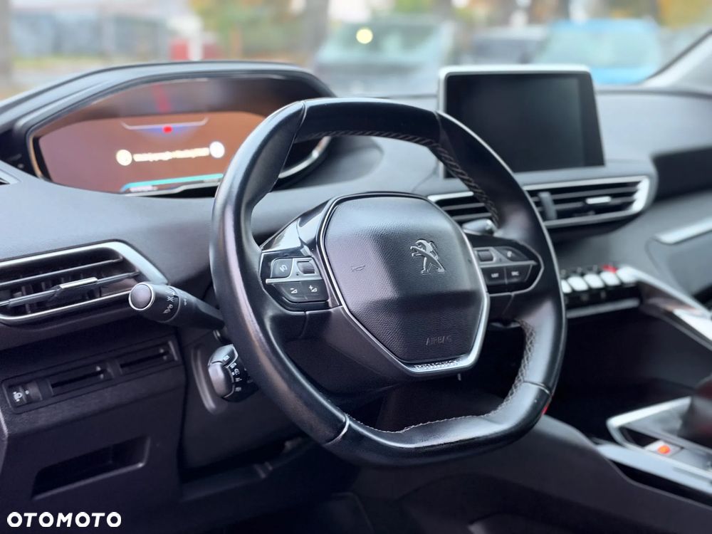 Peugeot 3008 1.2 PureTech GPF Allure S&S - 15
