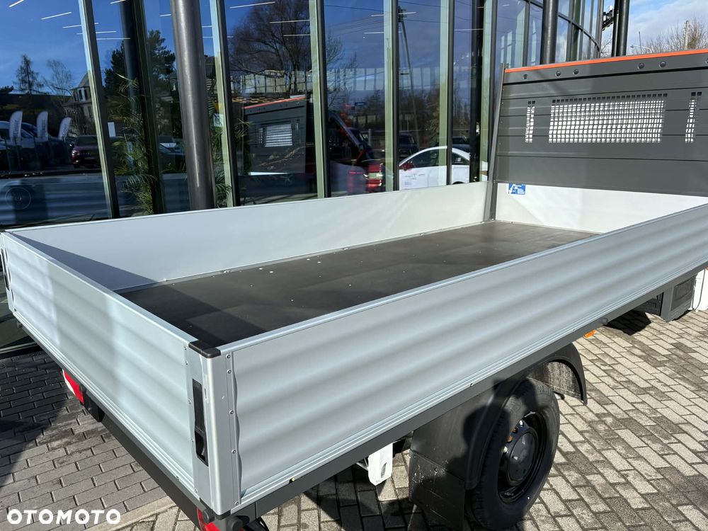 Mercedes-Benz Sprinter - 5