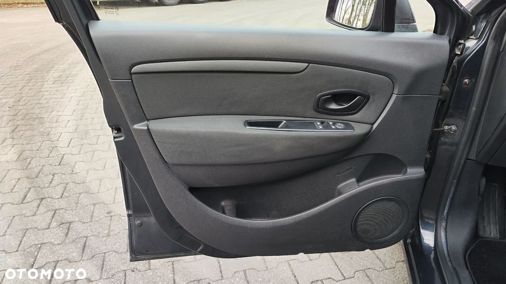 Renault Scenic 1.6 16V 110 TomTom Edition - 15