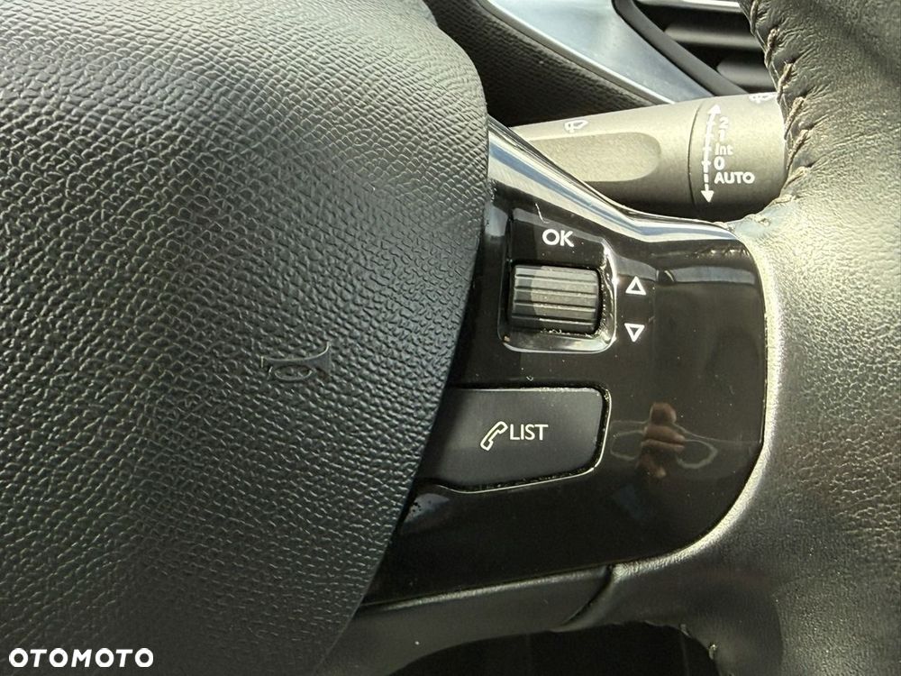 Peugeot 308 1.5 BlueHDi Business Line S&S - 21