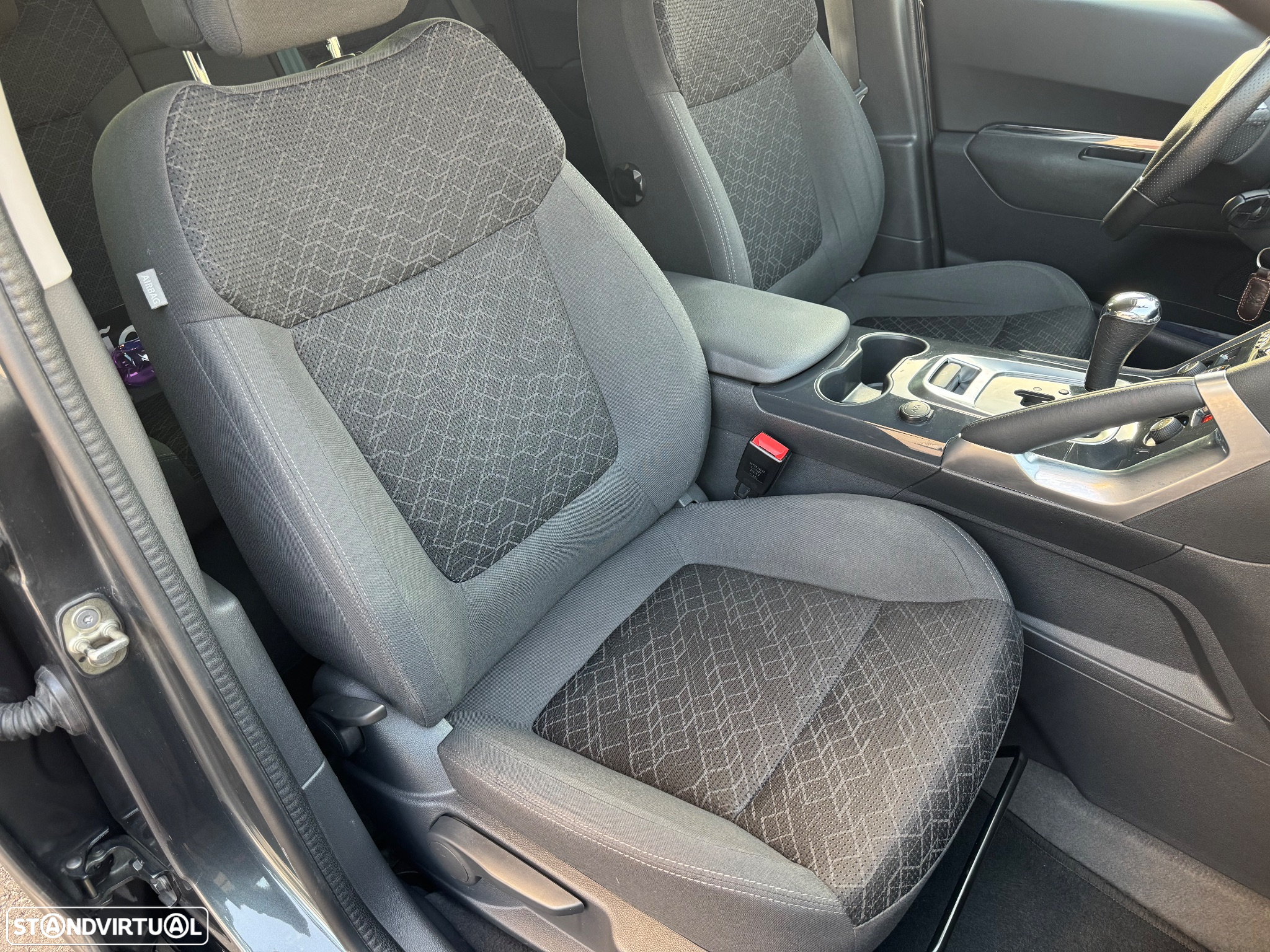 Peugeot 3008 - 29