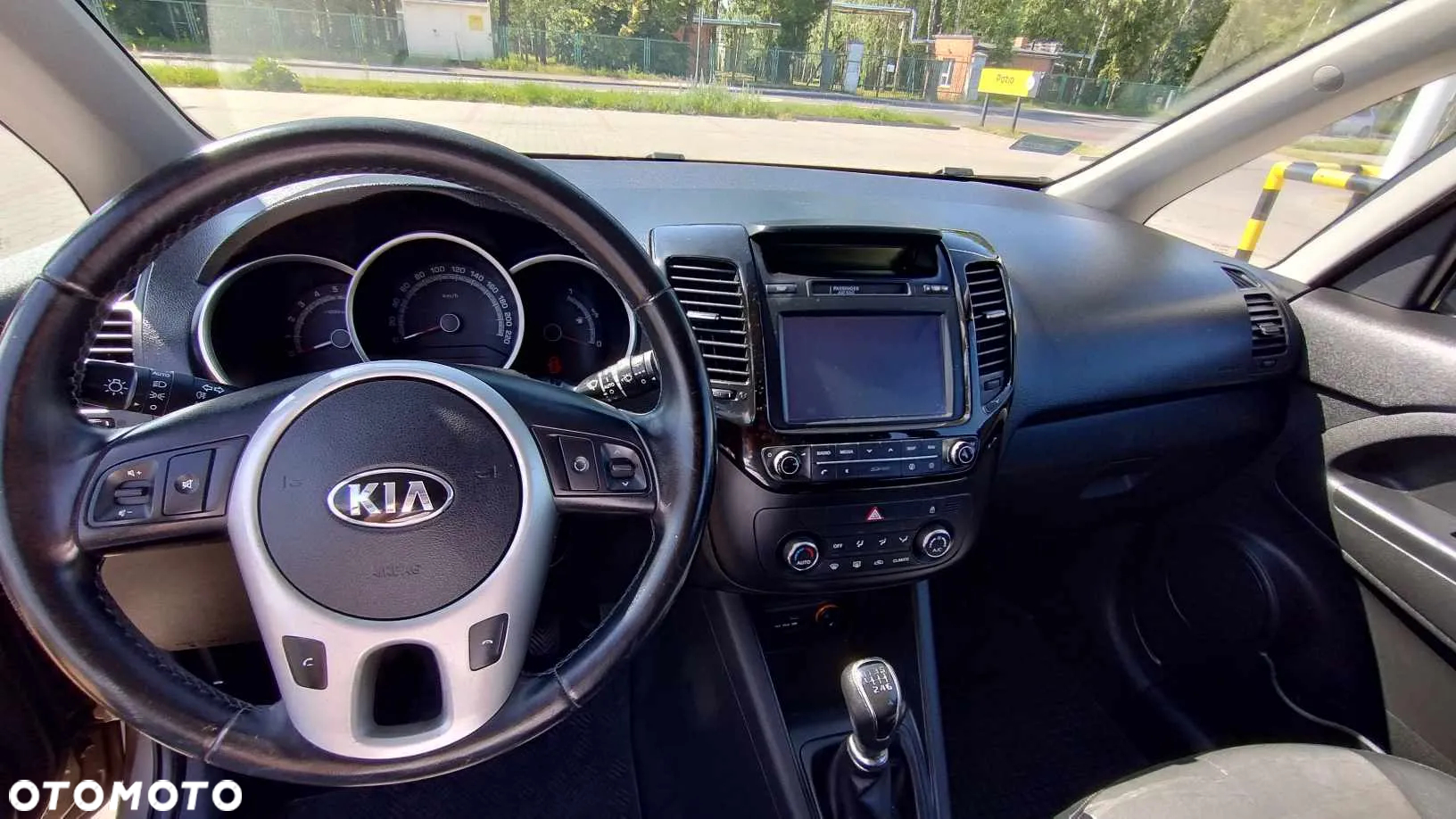 Kia Venga - 14