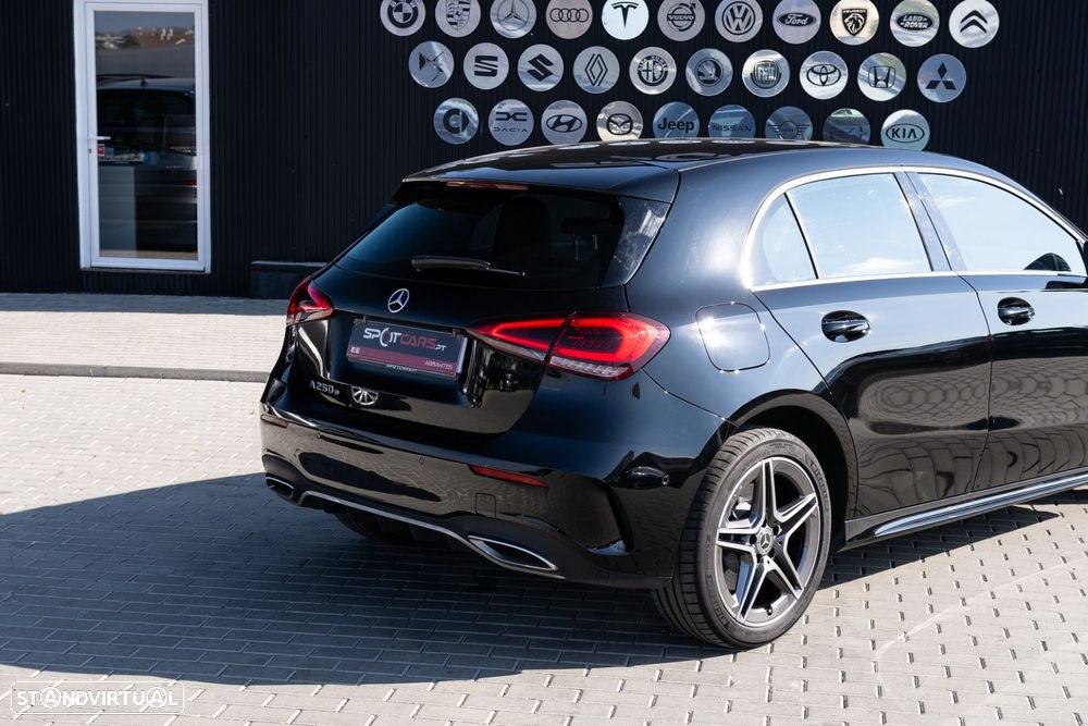 Mercedes-Benz A 250 e AMG Line - 11