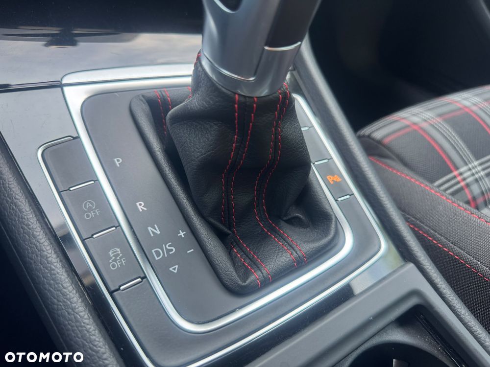 Volkswagen Golf 2.0 TSI BMT GTI Performance DSG - 20