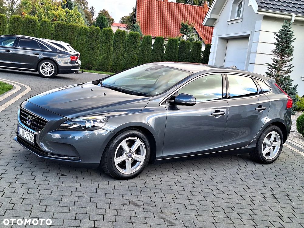 Volvo V40 D2 Momentum - 8