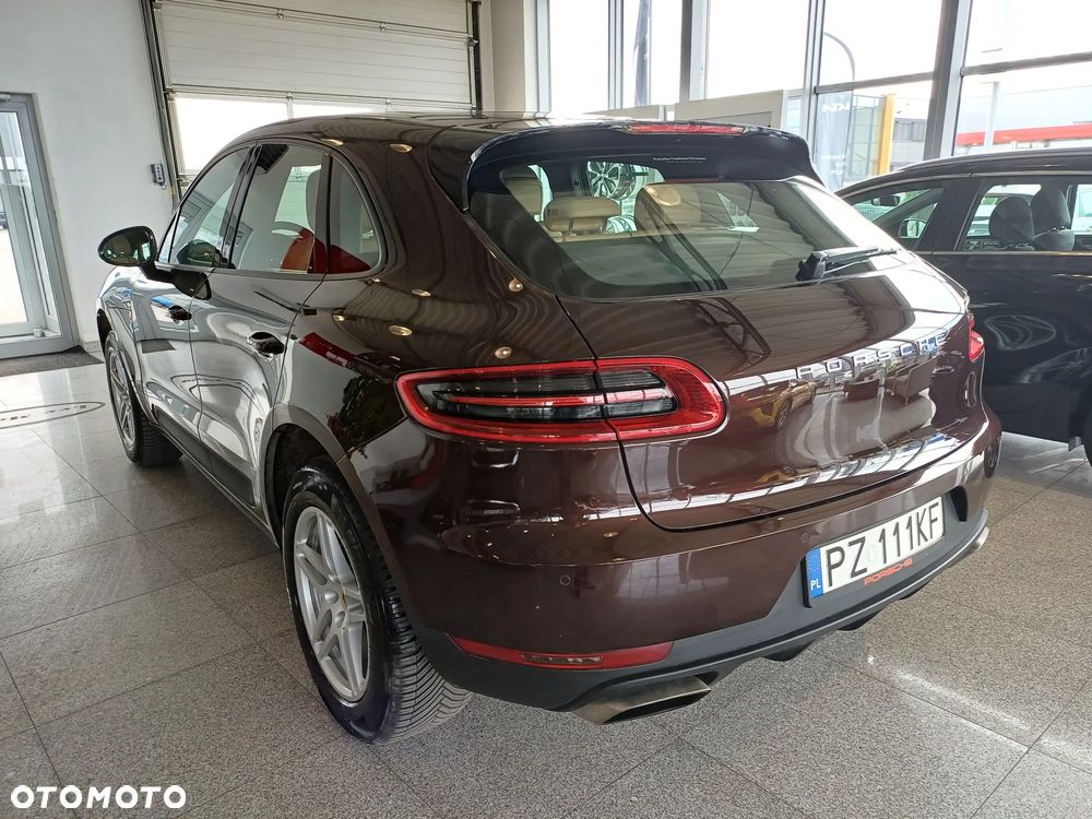 Porsche Macan Standard - 4