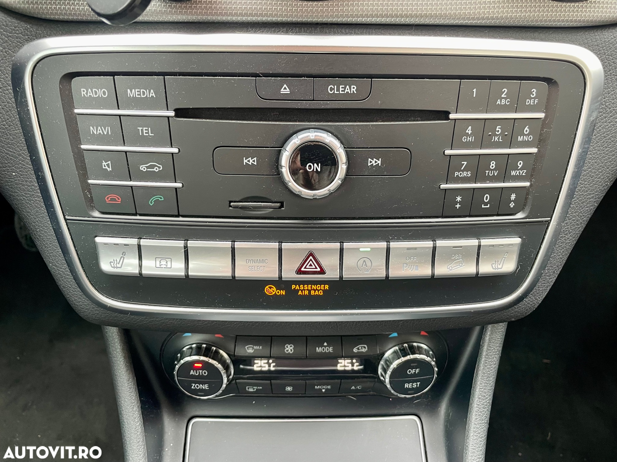 Mercedes-Benz GLA 200 d 4MATIC Aut. - 27