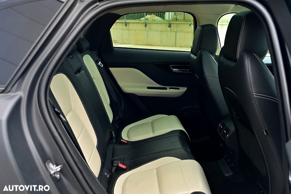 Jaguar F-Pace P250 AWD R-Dynamic Black - 15