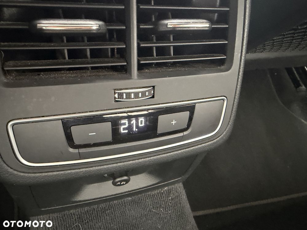 Audi A4 Limousine 35 TFSI mHEV Advanced S tronic - 34