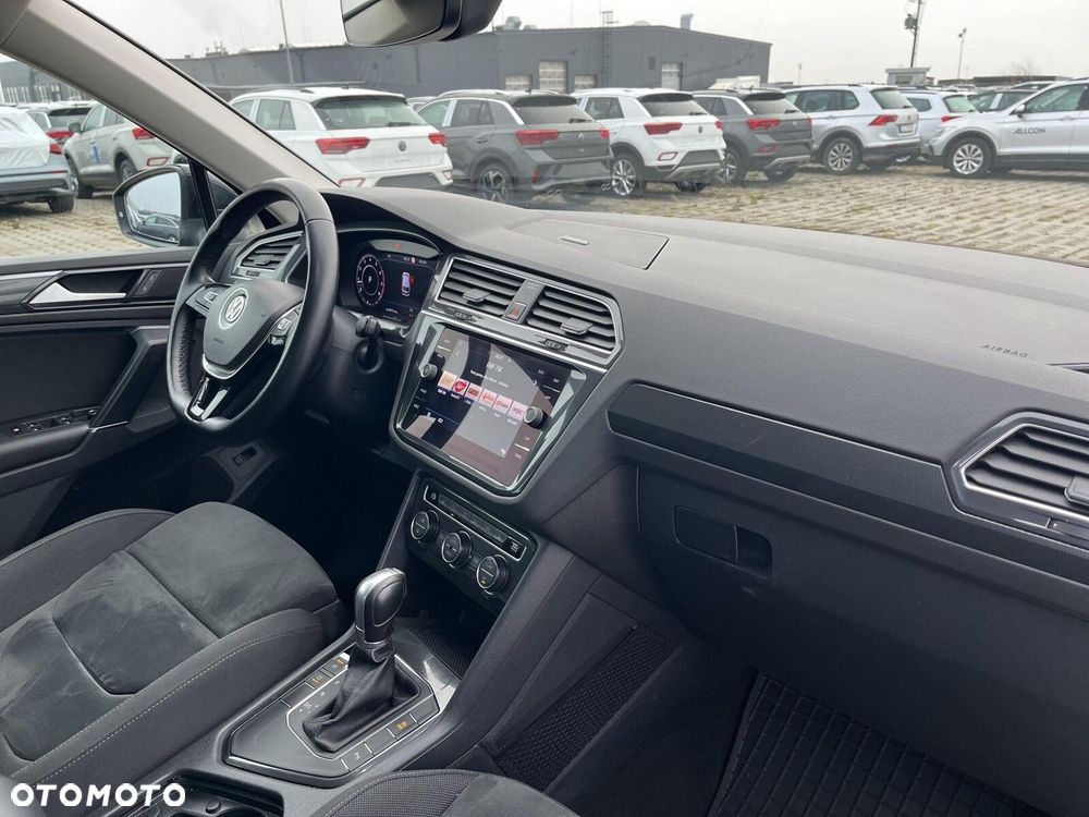Volkswagen Tiguan - 11