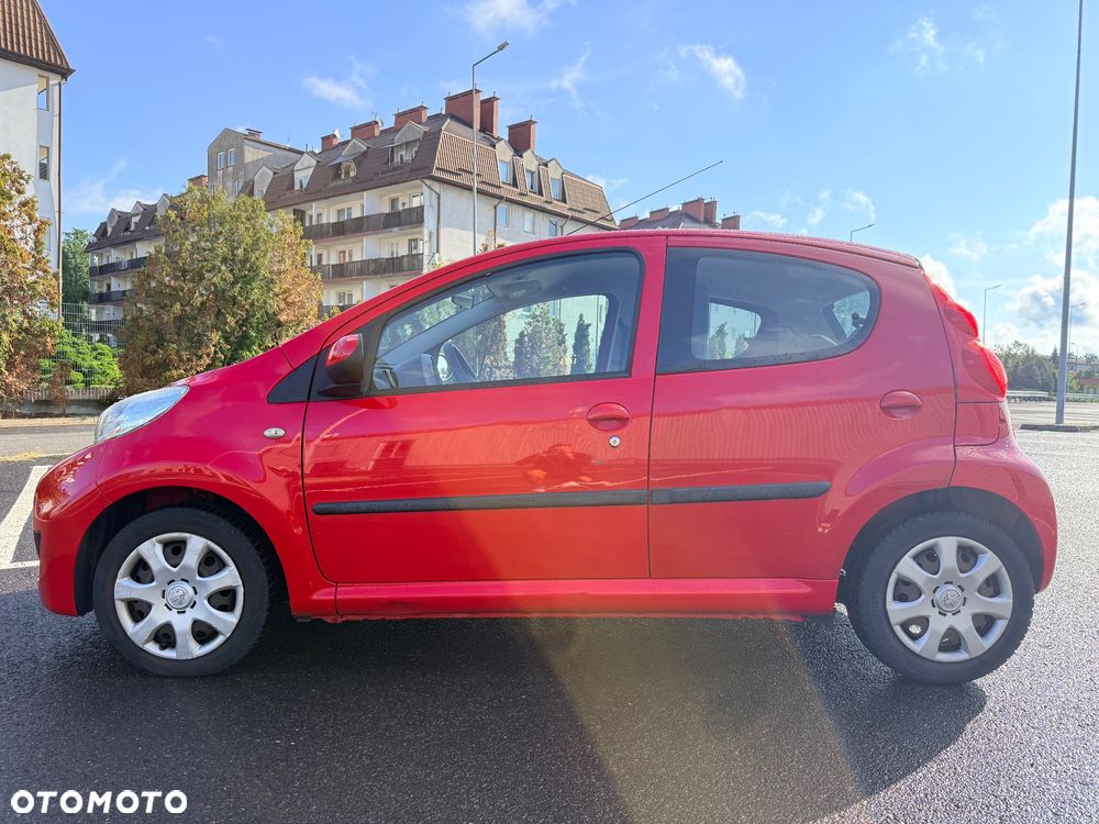Peugeot 107 1.0 Urban Move - 16