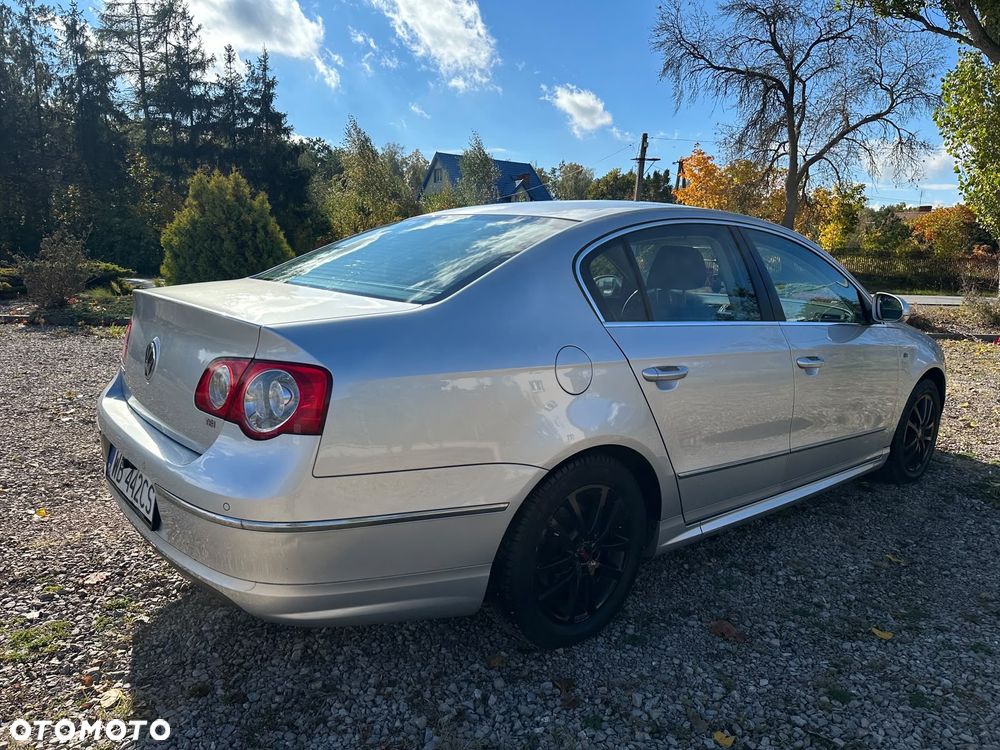Volkswagen Passat 2010 photo 4