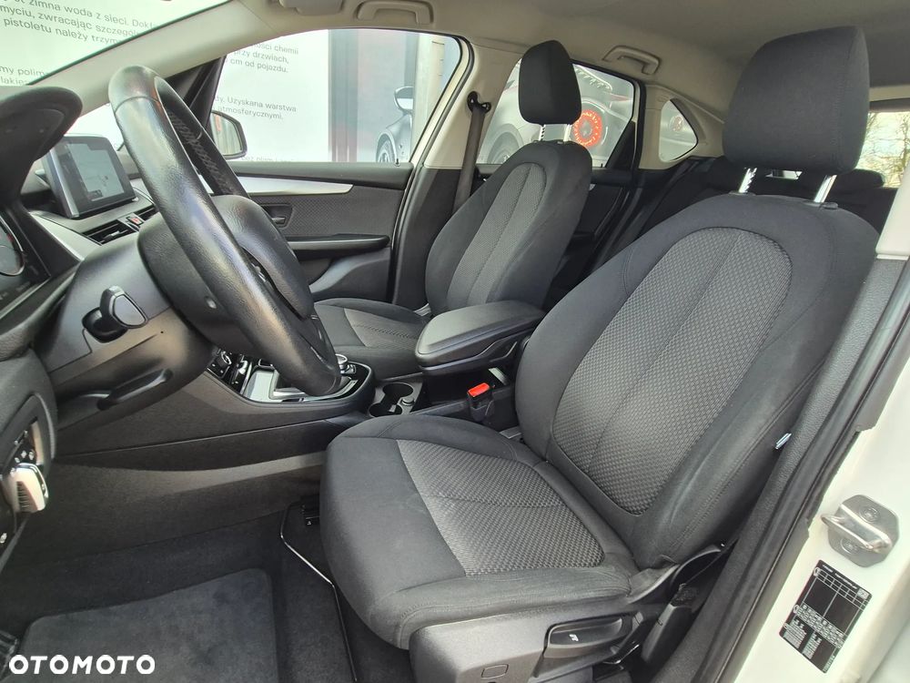 BMW Seria 2 218i Advantage - 24