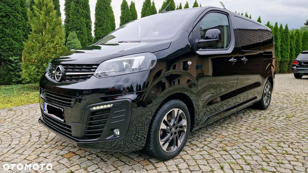 Opel Zafira 2.0 D M Innovation - 1