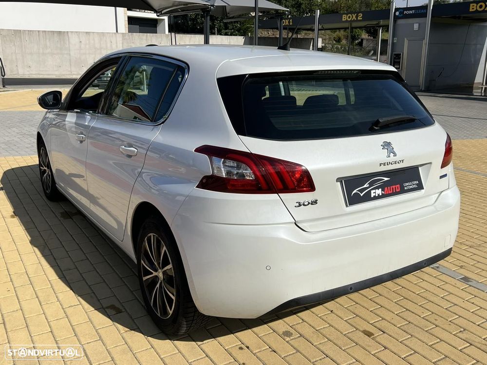 Peugeot 308 - 4