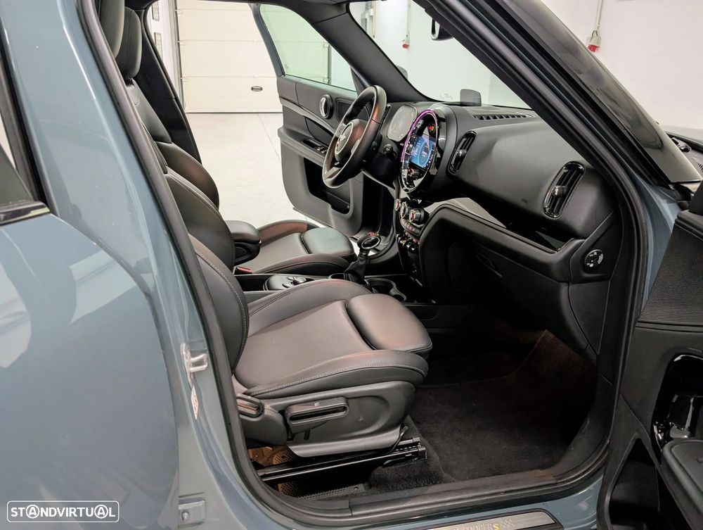 MINI Countryman Cooper SE ALL4 Classic Auto - 15