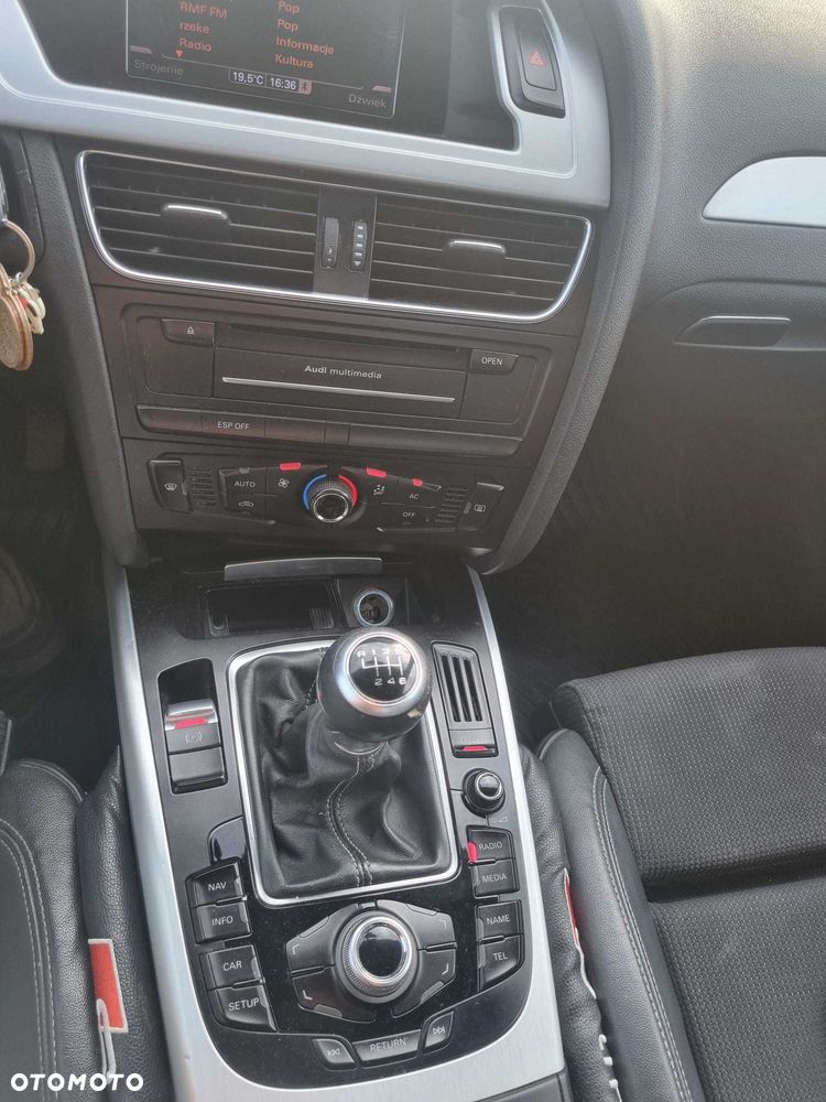 Audi A4 Limousine - 8