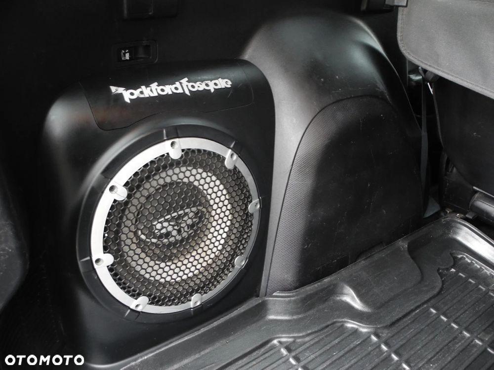 Mitsubishi Outlander - 16