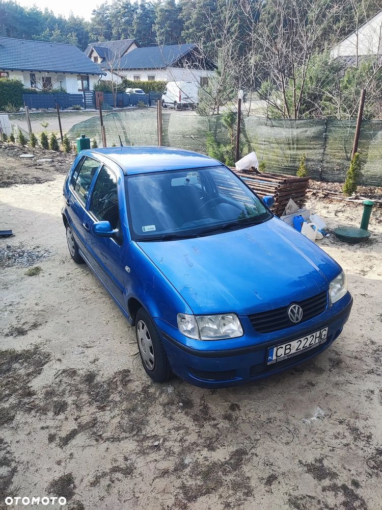 Volkswagen Polo - 2