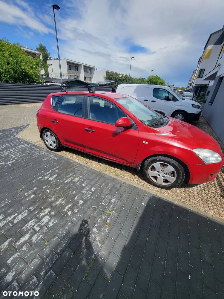 Kia Ceed 1.4 Comfort + - 4