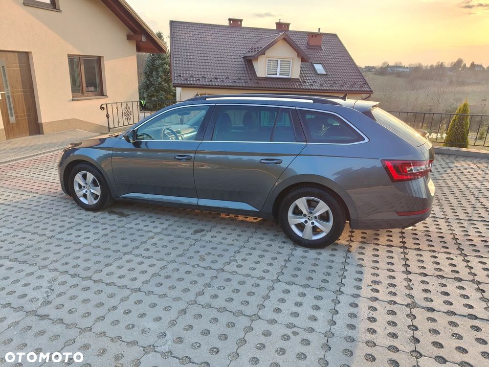 Skoda Superb 2.0 TDI 4x4 DSG Style - 3