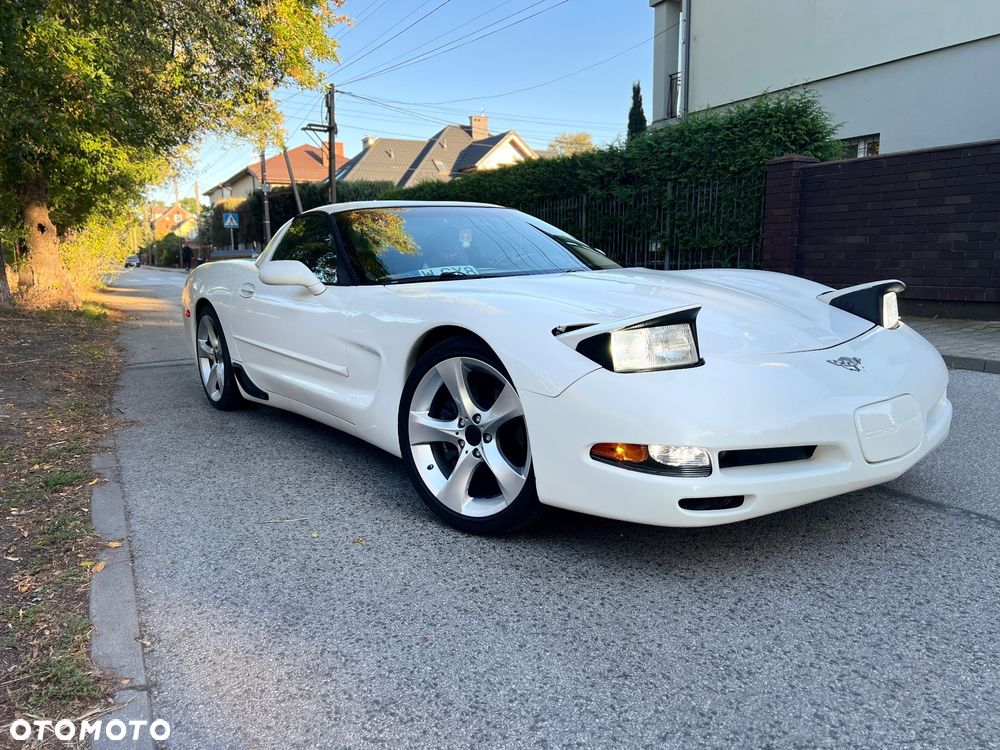 Chevrolet Corvette - 8