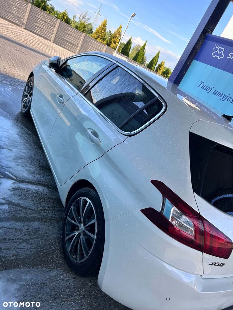 Peugeot 308 - 3