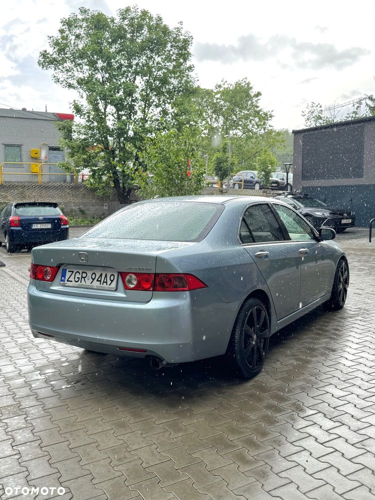 Honda Accord 2.0 i Sport - 4