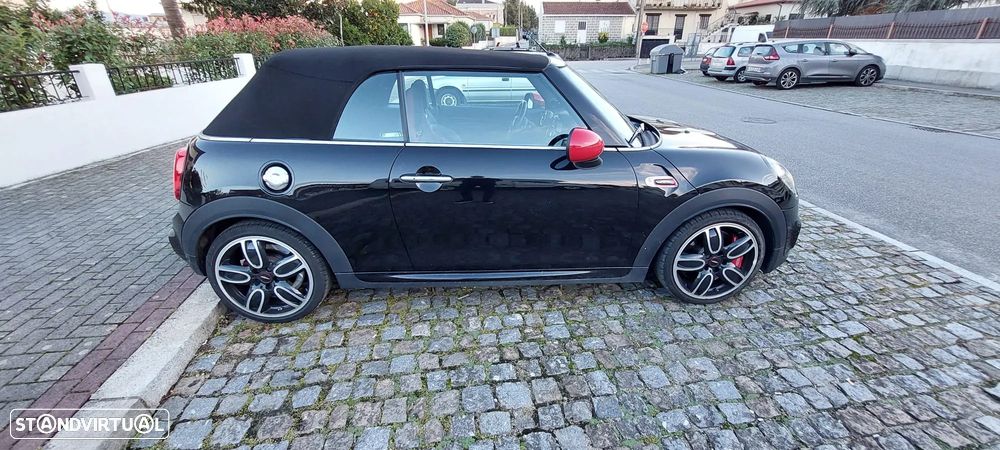 MINI Cabrio John Cooper Works Auto Desportiva - 21