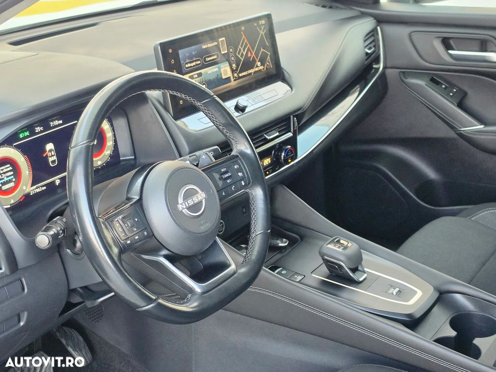 Nissan Qashqai 1.3 l MHEV X-Tronic 4WD N-Connecta - 8