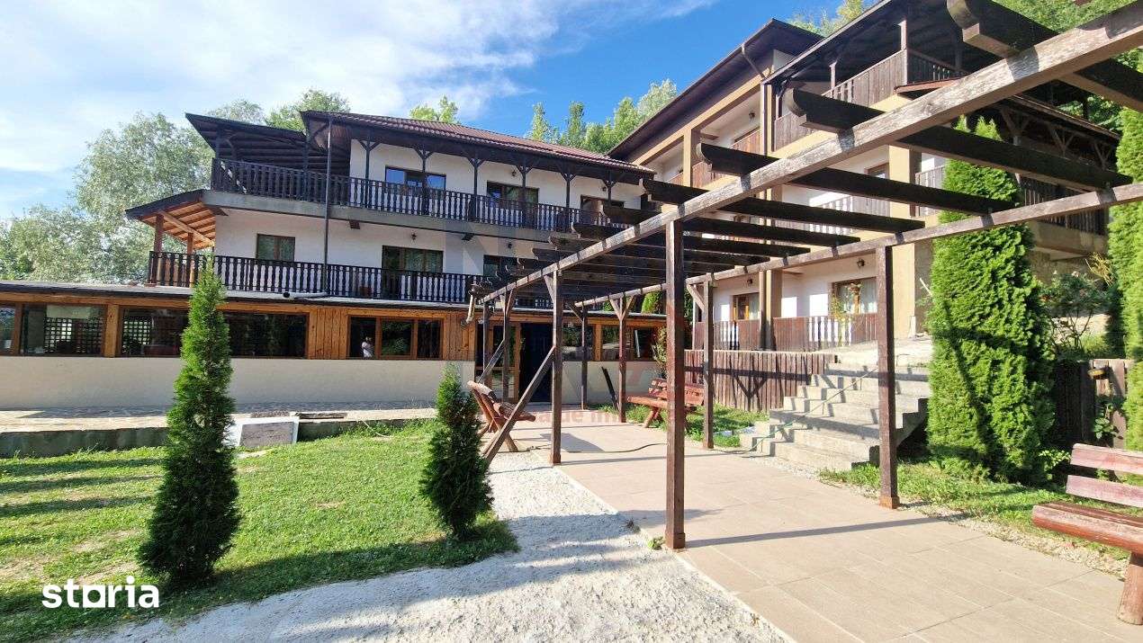 Domeniu Imobiliar de Elita: 14.000 mp Teren, Pensiune, SPA si Centru E - Imagine principală: 2/19