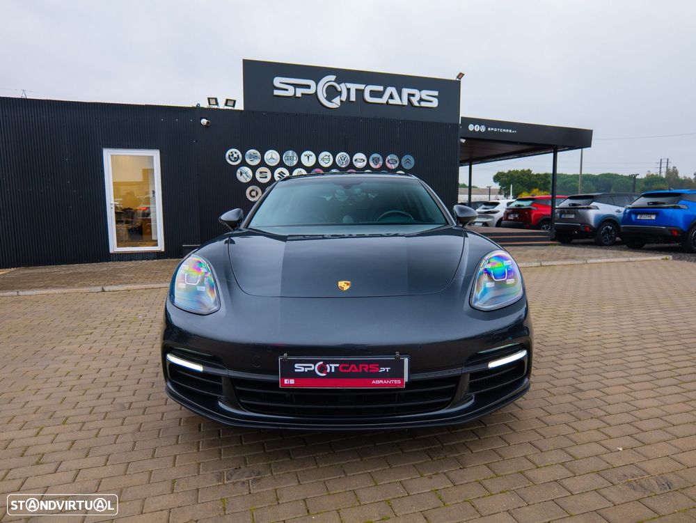 Porsche Panamera Sport Turismo 4 E-Hybrid - 2