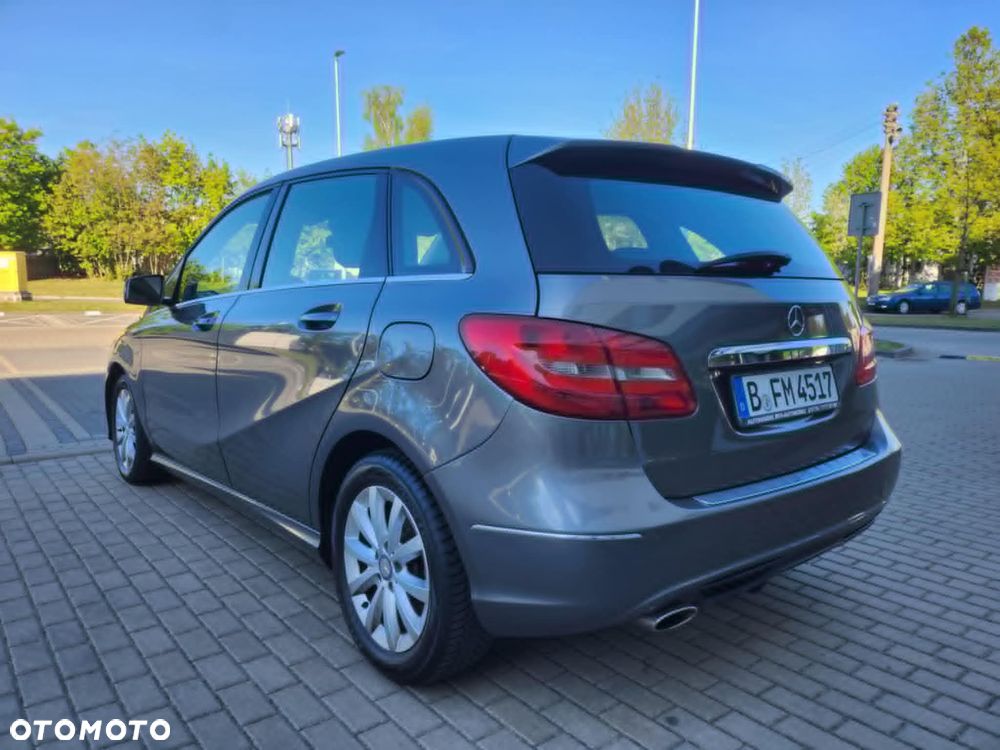 Mercedes-Benz Klasa B 180 (BlueEFFICIENCY) 7G-DCT - 9