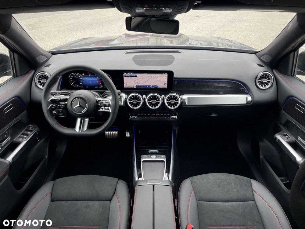 Mercedes-Benz GLB - 9