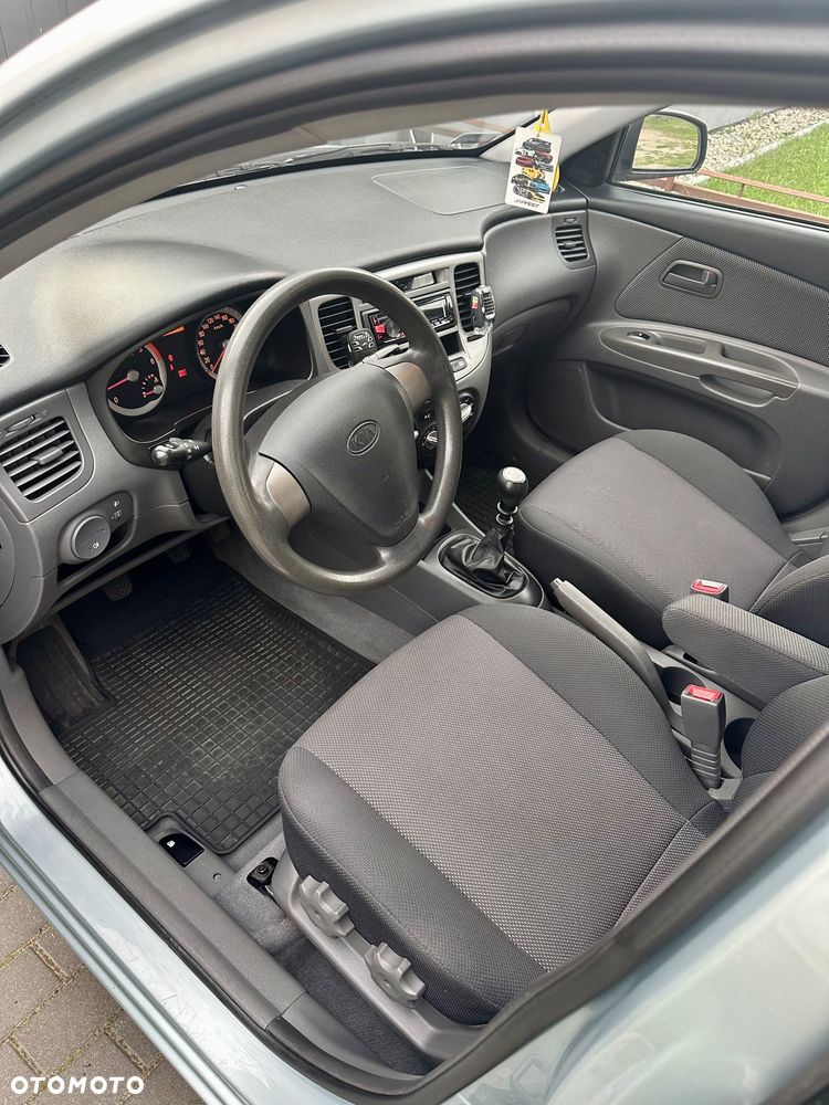 Kia Rio 1.5 CRDi EX - 8