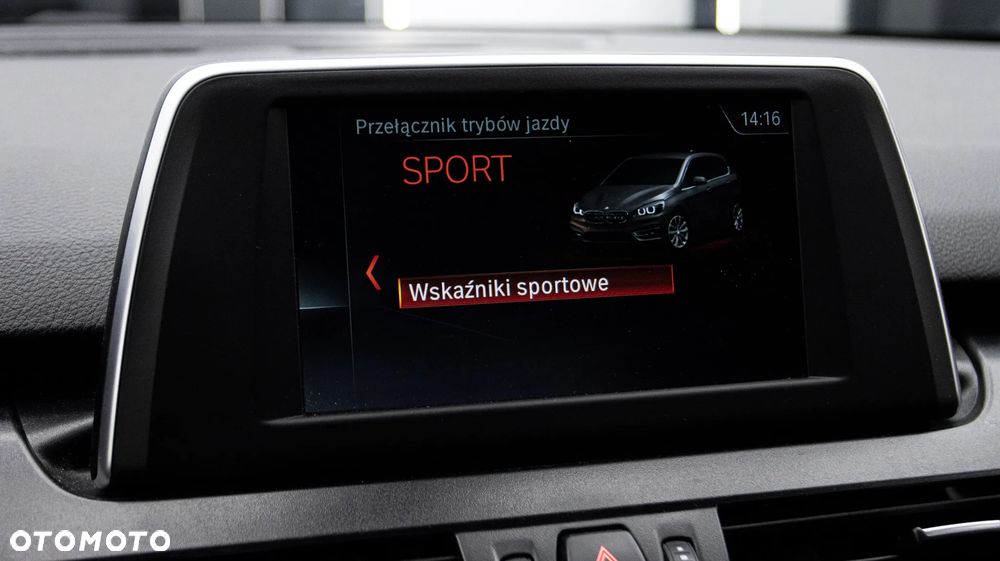 BMW Seria 2 218d Advantage - 24