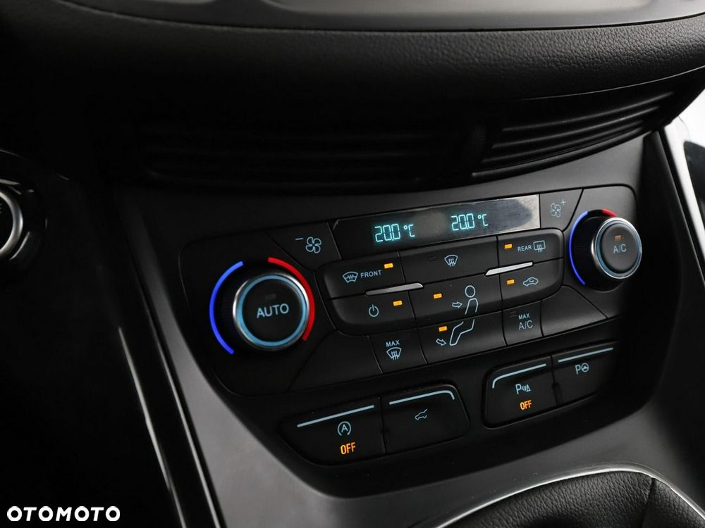 Ford Kuga 1.5 EcoBoost 2x4 ST-Line - 28