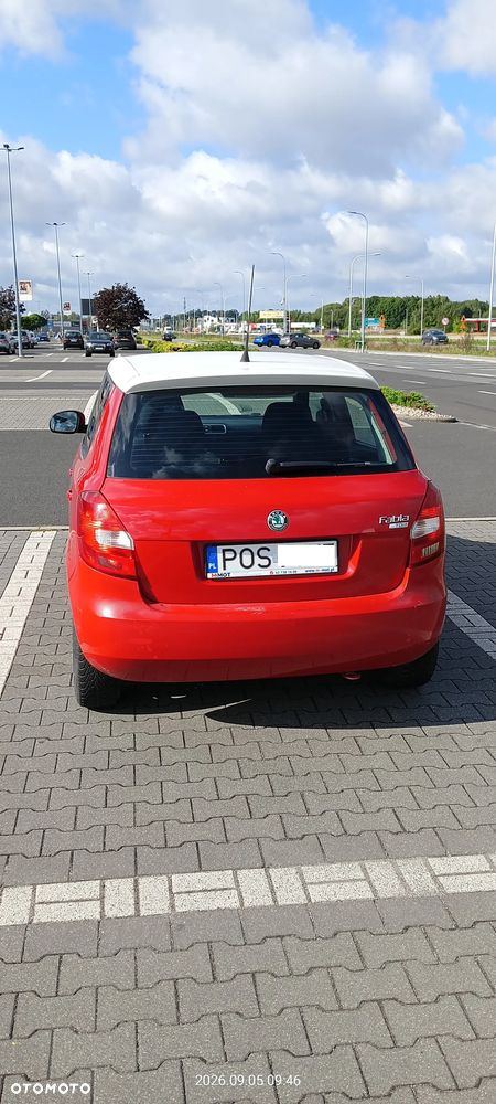 Skoda Fabia 2008 photo 2