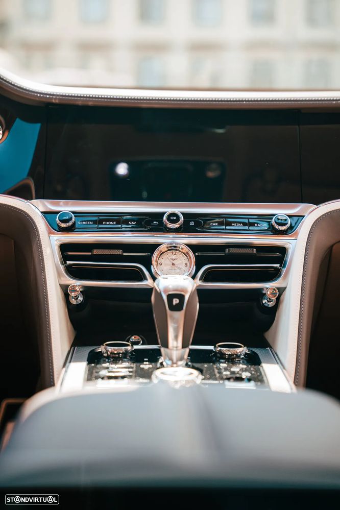 Bentley Flying Spur - 25