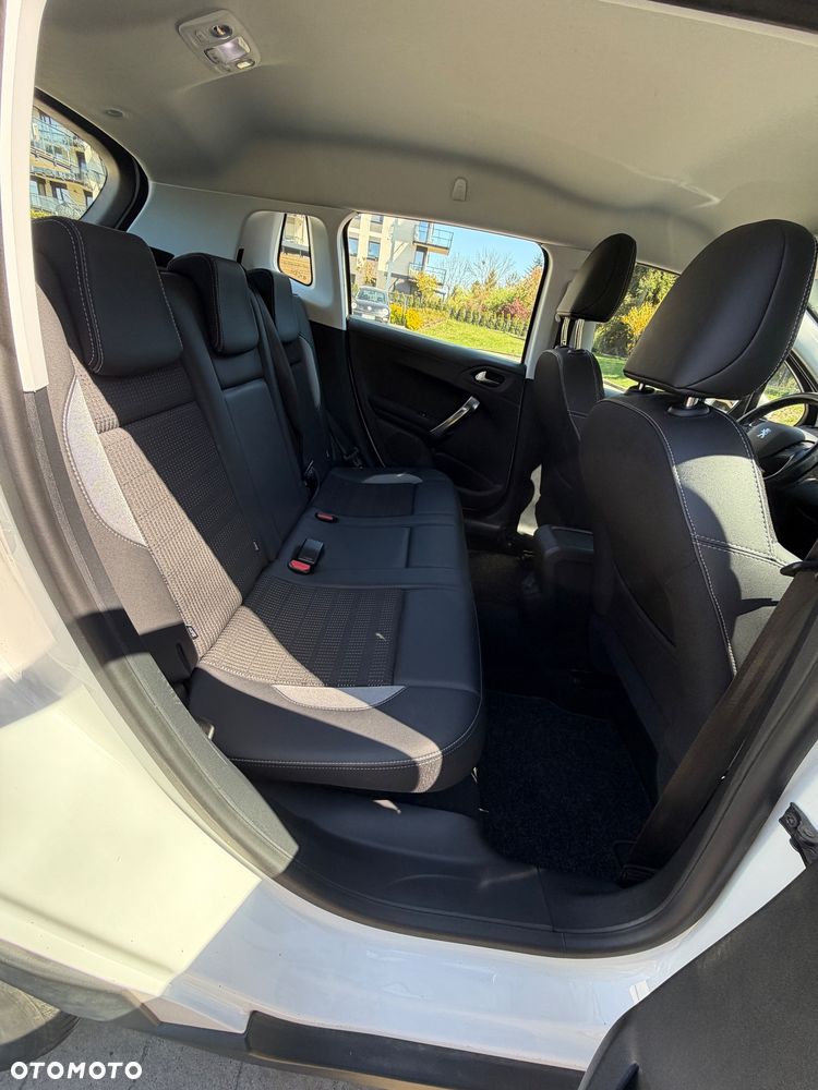 Peugeot 2008 1.2 Pure Tech Active EU6 - 8