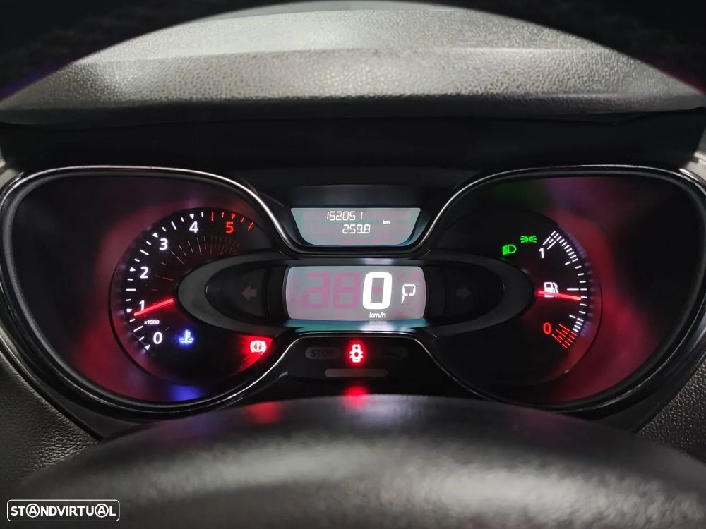 Renault Captur 1.5 dCi Exclusive EDC - 49