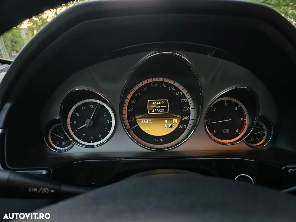 Mercedes-Benz E 250 CDI 4MATIC 7G-TRONIC - 12