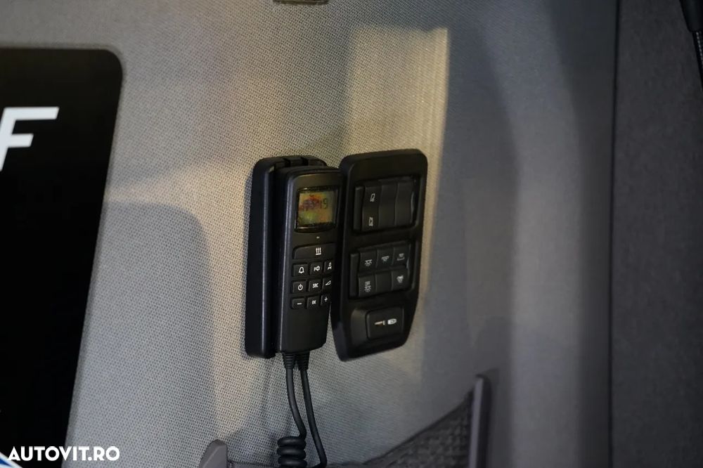 Scania S 580 / V8 / EDIȚIE LIMITATĂ ORIGINALĂ / NR. 010 / RETARDER / I-PARK COOL / AER COMPLET MATIC / PIELE / EXPRESS / - 35