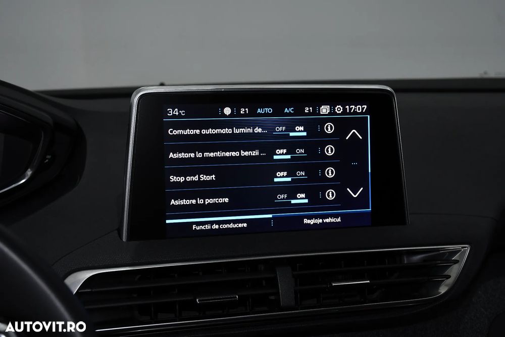 Peugeot 3008 1.2 PureTech Turbo S&S EAT6 Allure - 29