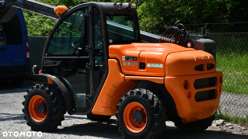 Ausa T 240H - 27